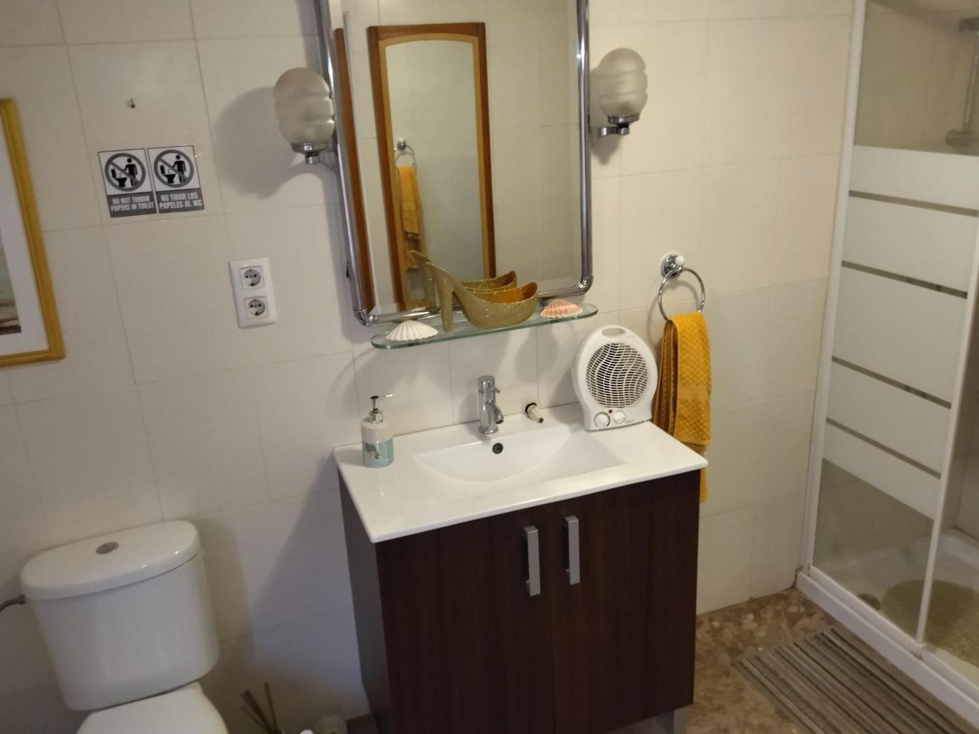 Отель Habitacion Hippie En Casa Compartida Картахена Экстерьер фото